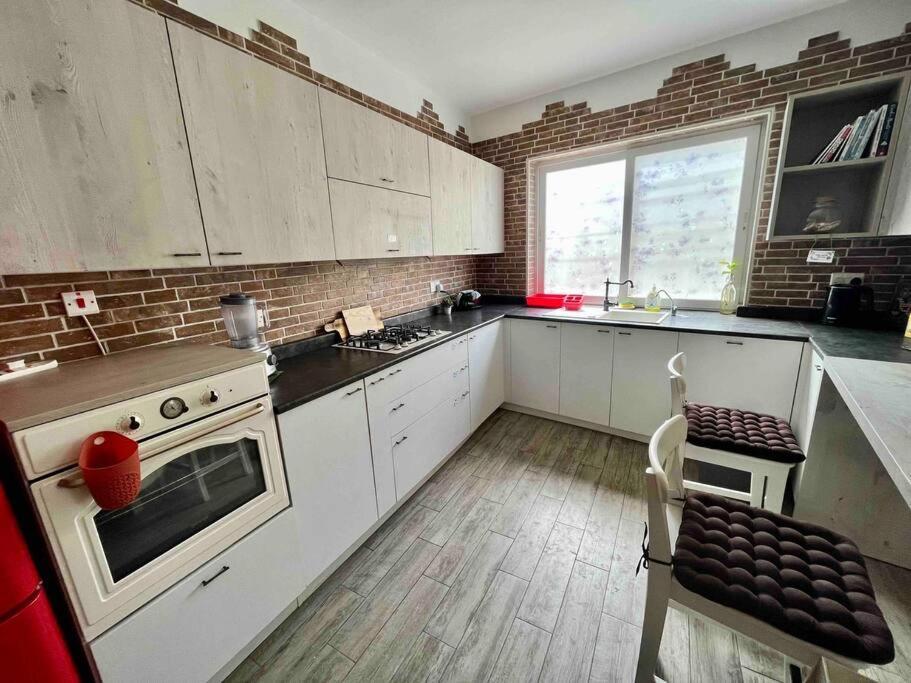 Cozy Appartament Sea View مارساسكالا المظهر الخارجي الصورة
